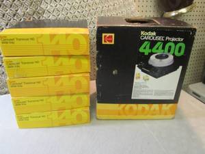 lot 188 image: Kodak 4400 Carousel Projector and 5...