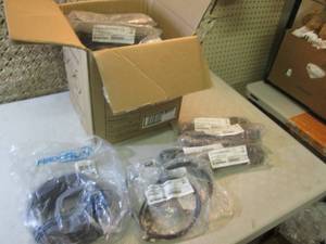 lot 196 image: Box Full of Assorted Electronics Co...