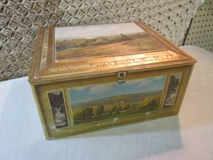 lot 205 image: Metal Decor Box 12 12 x 11 x 6 1...