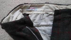 lot 59 image: Nice Mens Wool & Cotton Clothing