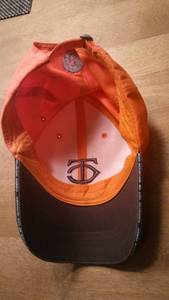lot 6 image: Golden Gophers and Minnesota Twins Caps