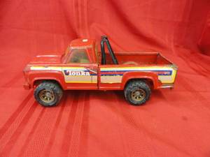 lot 48 image: 197677 Tonka Red Truck