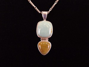 lot 14 image: .925 Sterling Silver Turquoise and Jasper Cabochon Pendant Necklace