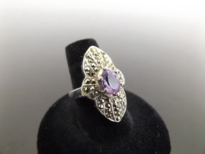 lot 59 image: .925 Sterling Silver Art Nouveau Oval Cut Amethyst Ring Size 7.75