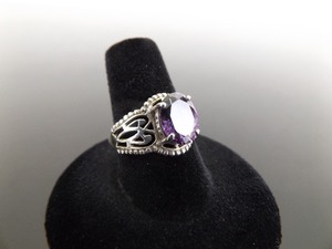 lot 64 image: .925 Sterling Silver Oval Cut Amethyst Crystal Ring Size 8