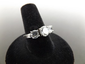 lot 68 image: .925 Sterling Silver Faceted Crystal Ring Size 8.5