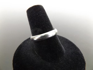 lot 76 image: .925 Sterling Silver Band Ring Size 8
