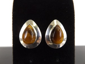lot 89 image: .925 Sterling Silver Tigers Eye Post Earrings