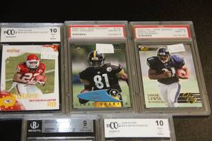 lot 27 image: Graded Football Card Lot  5 Cards