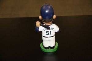 lot 37 image: Ichiro Suzuki Bobblehead