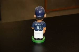 lot 58 image: Ichiro Suzuki Seattle Mariners Bobblehead