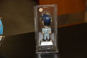 lot 74 image: Ichiro Suzuki Seattle Mariners Bobblehead