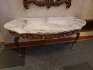 lot 6 image: Vintage Hollywood Regency Entry Wall Mirror and Low Table