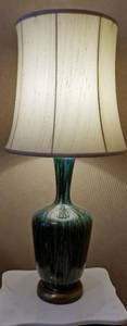 lot 10 image: Mid Century Drip Glaze Tall Table Lamp