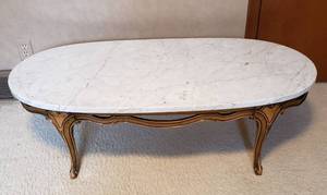 lot 7 image: Oval Hollywood Regency Marble Top Coffee Table