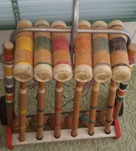 lot 29 image: Vintage Croquet Set with Stand