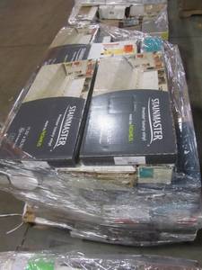 lot 55 image: MIXED PALLET OF FLOORING