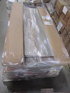 lot 71 image: MIXED PALLET OF FLOORING