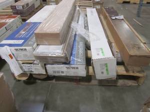 lot 110 image: MIXED PALLET OF FLOORING