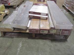 lot 115 image: MIXED PALLET OF FLOORING