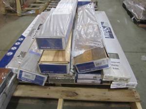 lot 129 image: MIXED PALLET OF FLOORING