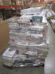 lot 133 image: HUGE MIXED PALLET OF LIFEPROOF FLOORING