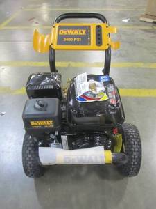 lot 13 image: DEWALT Honda GX200 3,400 PSI 2.5 GPM Gas Pressure Washer DXPW3425