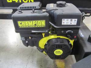 lot 45 image: Champion Power Equipment 34 Ton 338cc Log Splitter 100425