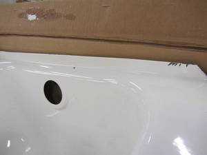 lot CN75 image: 46.5 in. Right Drain Rectangular Alcove Soaking Bathtub in White