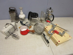 lot 120 image: KRUPS FRENCH PRESS, BLACK & DECKER HAND MIXER, PAMPERED CHEF APPLE PEELER, MORE
