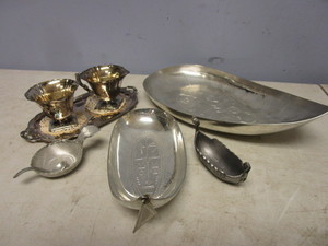 lot 134 image: NILS JOHAN SWISS SILVER SERVING TRAY, SWEDISH RAGNAR VIKING DECORATIVE SET