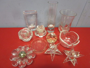 lot 139 image: VIKING SHIP VASE, OTHER DECORATIVE GLASSWARE, CANDLE HOLDERS, VASES, MORE