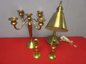 lot 142 image: ADJUSTABLE TABLE LAMP, FOUR-ARM CANDELABRA, CANDLE HOLDERS