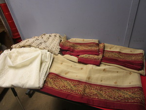 lot 177 image: ASSORTED CURTAINS