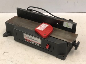 lot 9 image: Craftsman 4 18 Benchtop Jointer ...