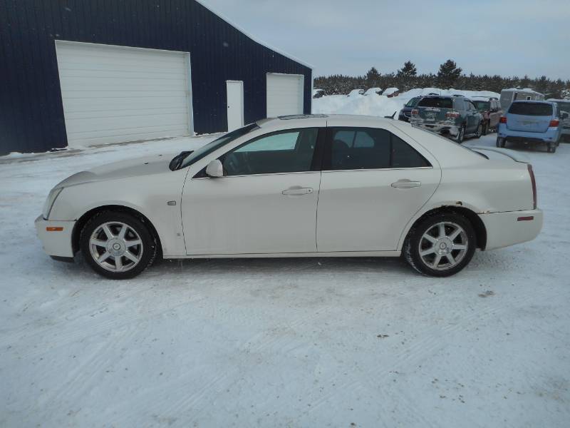 lot 3 image: 2007 Cadillac STS