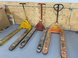 lot 27 image: Lot of 3 Pallet Jacks - Needs TLC