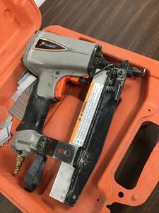 lot 48 image: PASLODE T250-F16 Finish Nailer