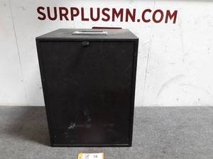 lot 18 image: Portable Speaker Enclosure for 10 Speaker - 24 x 18 x 17 w Cover
