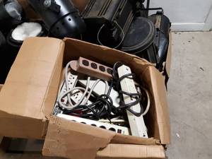 lot 25 image: Pallet of MISC Electronics and More