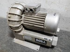 lot 10 image: Gardner-Denver Vacuum Pump