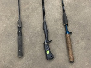 lot 142 image: Lot Of (2) Casting & (1) Spinning Rods