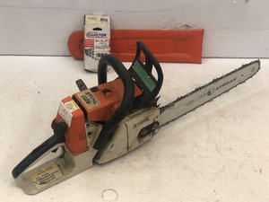 lot 4 image: Stihl 026 Chainsaw