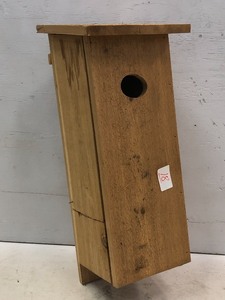 lot 18 image: Unused Wooden Wood-Duck House