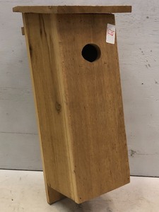 lot 19 image: Unused Wooden Wood-Duck House