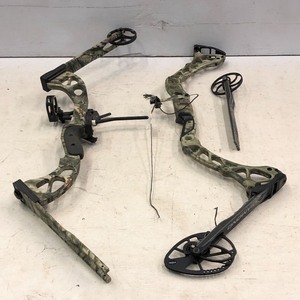 lot 30 image: PSE Stinger & Diamond Compound Bows -- For Parts