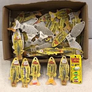 lot 43 image: Lot Of Assorted Fishing Tackle