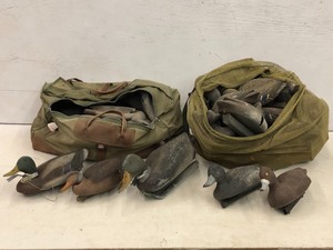 lot 62 image: Assorted Vintage Duck Decoys