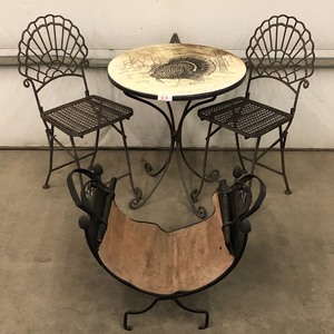 lot 63 image: Turkey-Themed Coffee Table & Chair Set