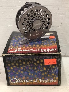 lot 105 image: White River Classic Ultra-Light Fly Reel
